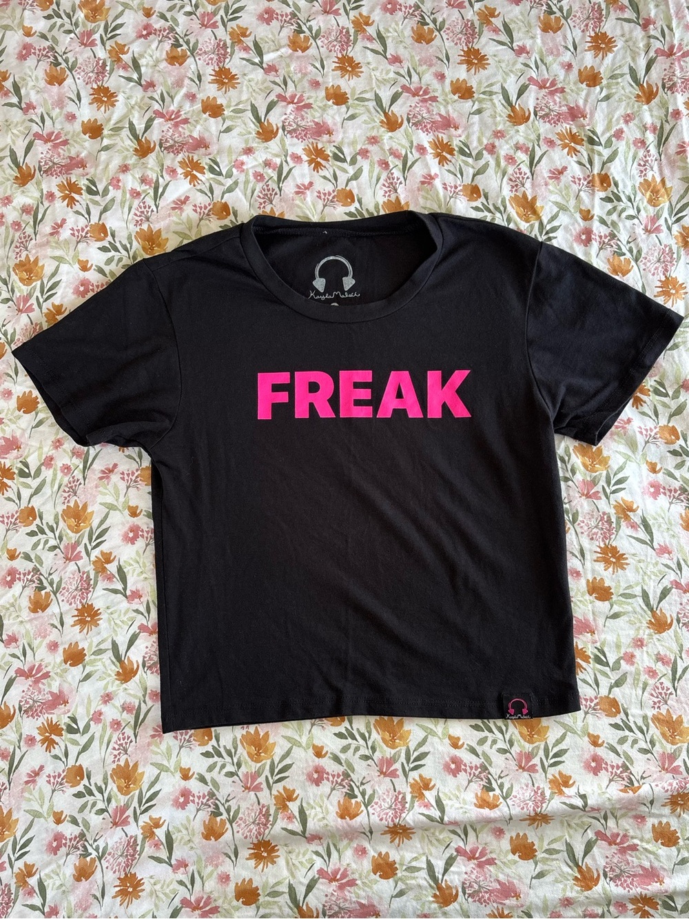 Kayla Malec x Spencer’s Black & Hot Pink Baby Tee Size Large Punk Grunge Rave